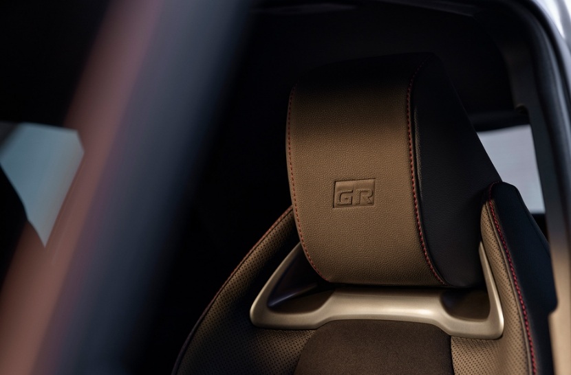 Fotel w Toyota C-HR