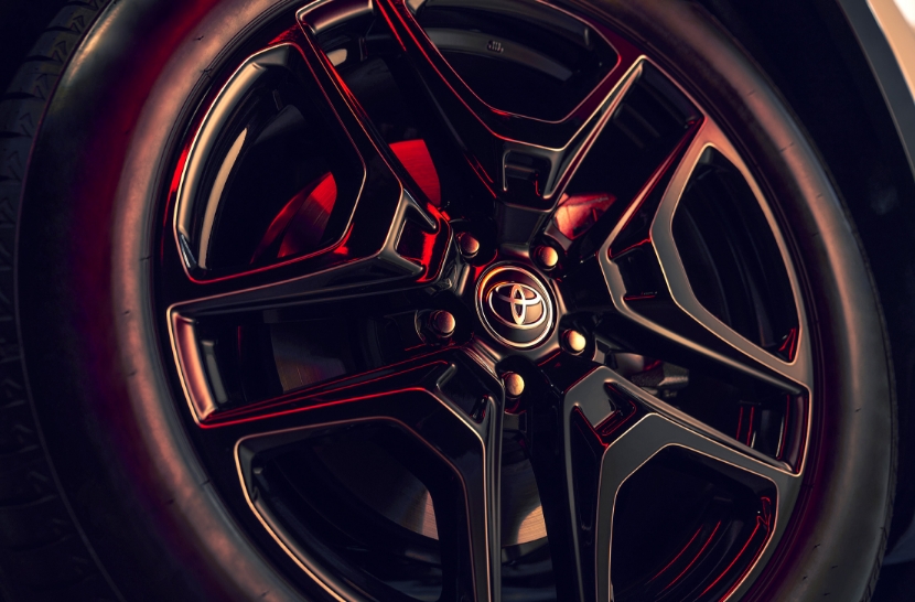 Koło w Toyota RAV4 Plug-in